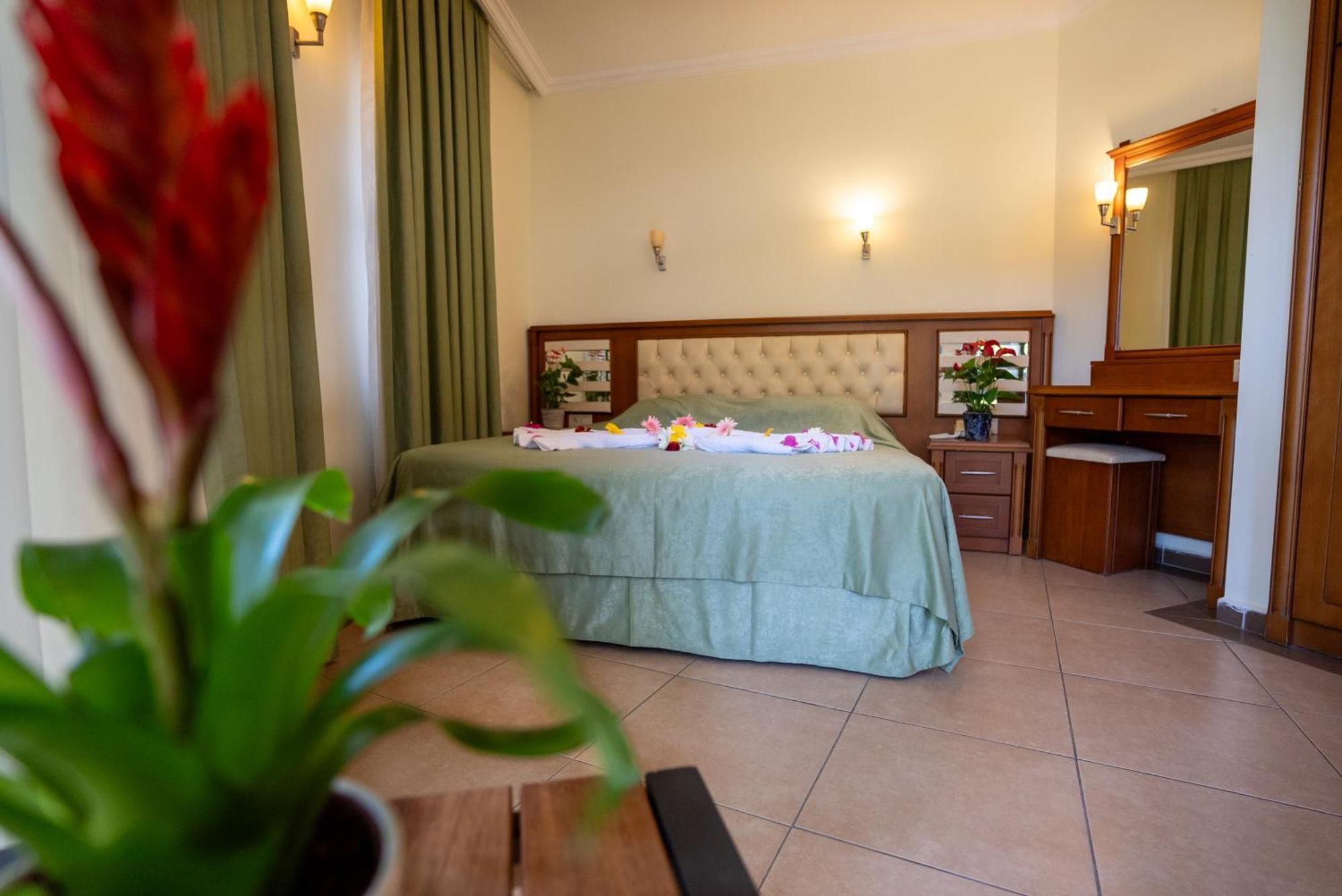 מרמריס Club Karakas Apart Otel מראה חיצוני תמונה